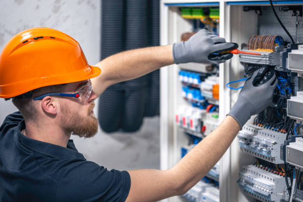 Best Circuit Breaker Repair  in Ocean Park, WA